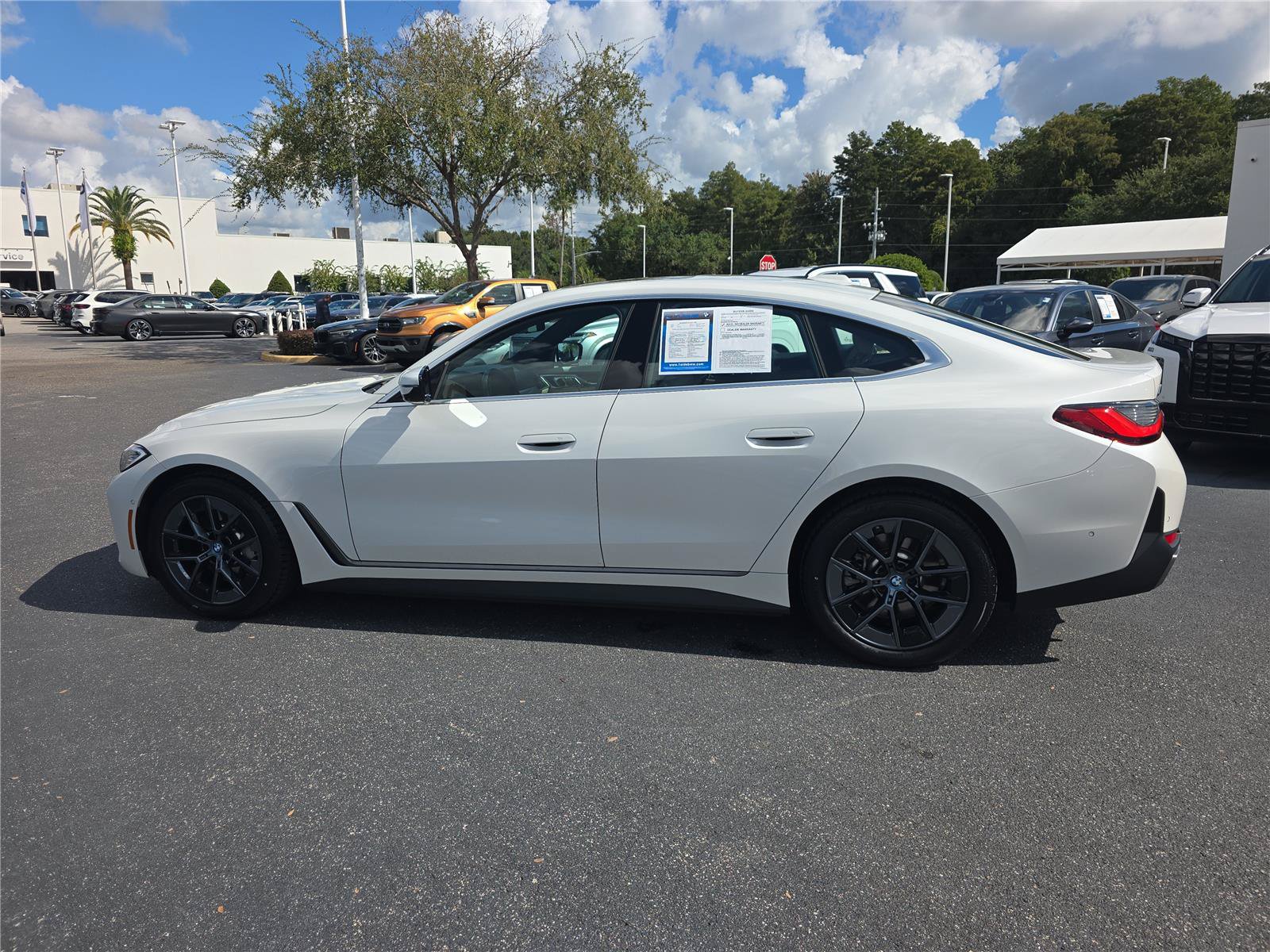 Certified 2024 BMW i4 eDrive40 w/ Premium Package RWD image 6