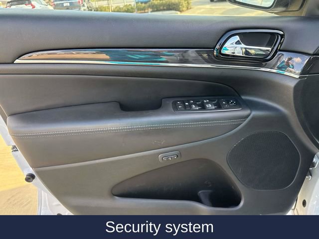 Used 2020 Jeep Grand Cherokee Overland w/ Trailer Tow Group IV image 25