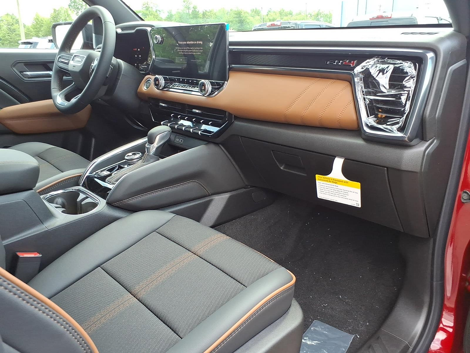 New 2026 GMC Canyon AT4 w/ Technology Plus Package AWD/4WD image 9