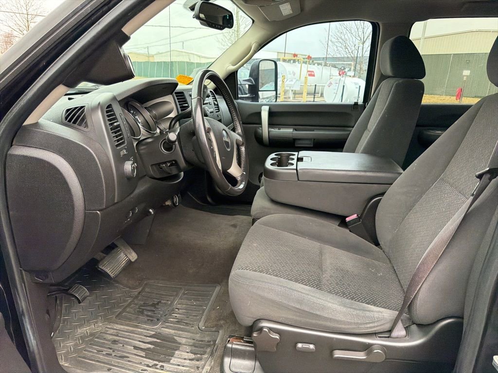 Used 2008 GMC Sierra 3500 SLE w/ Convenience Package image 12