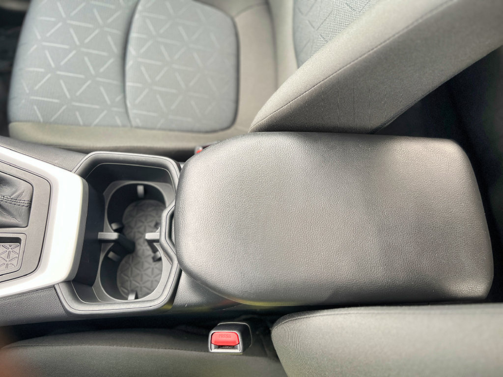 Used 2022 Toyota RAV4 XLE w/ Convenience Package AWD/4WD image 38