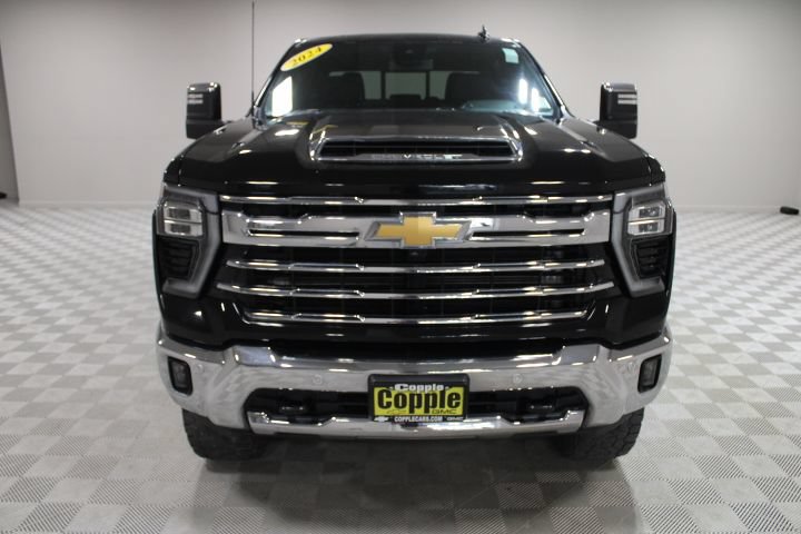 Used 2024 Chevrolet Silverado 2500 LTZ w/ LTZ Convenience Package AWD/4WD image 7