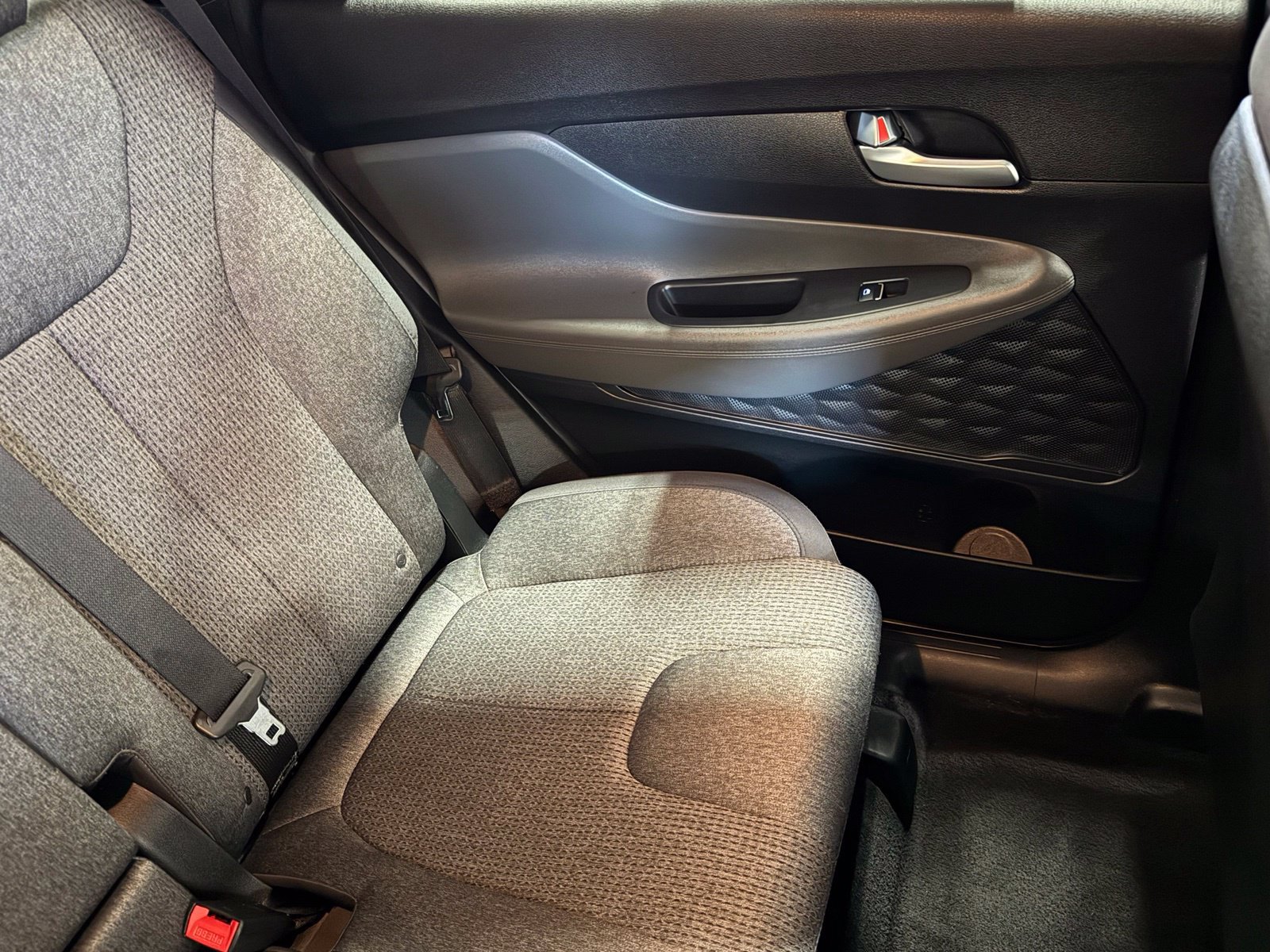 Used 2023 Hyundai Santa Fe SEL FWD image 35