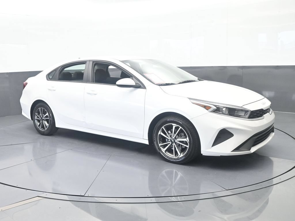 Used 2023 Kia Forte LXS FWD image 8