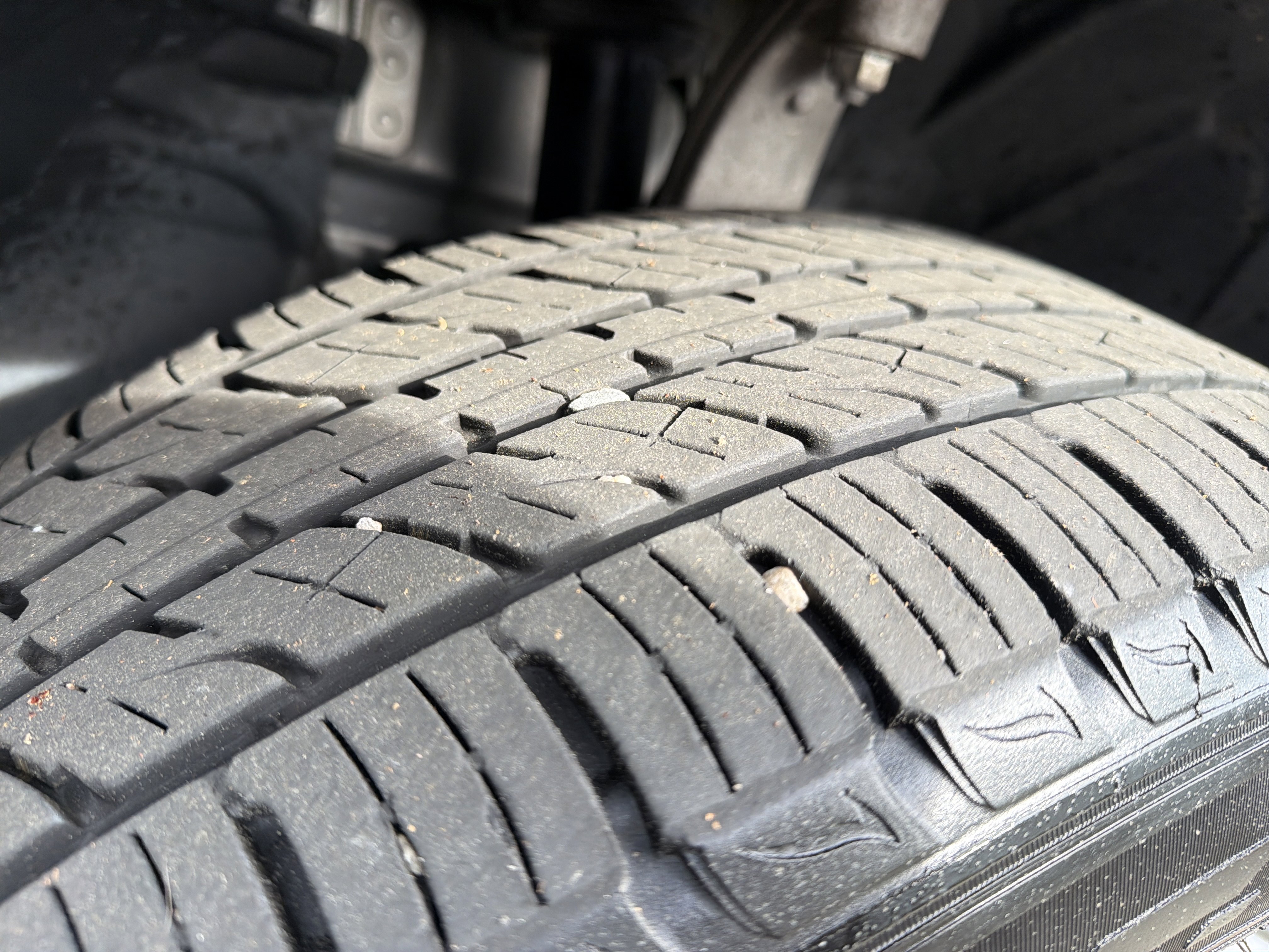 Used 2017 Volvo XC90 T5 Momentum w/ Vision Package image 12