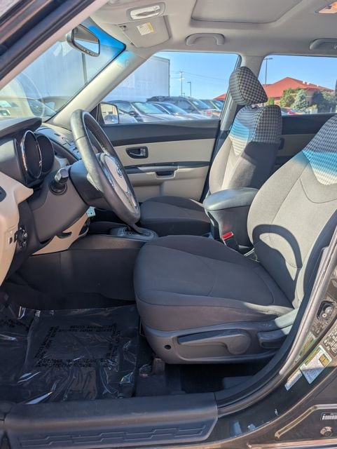 Used 2011 Kia Soul ! image 8
