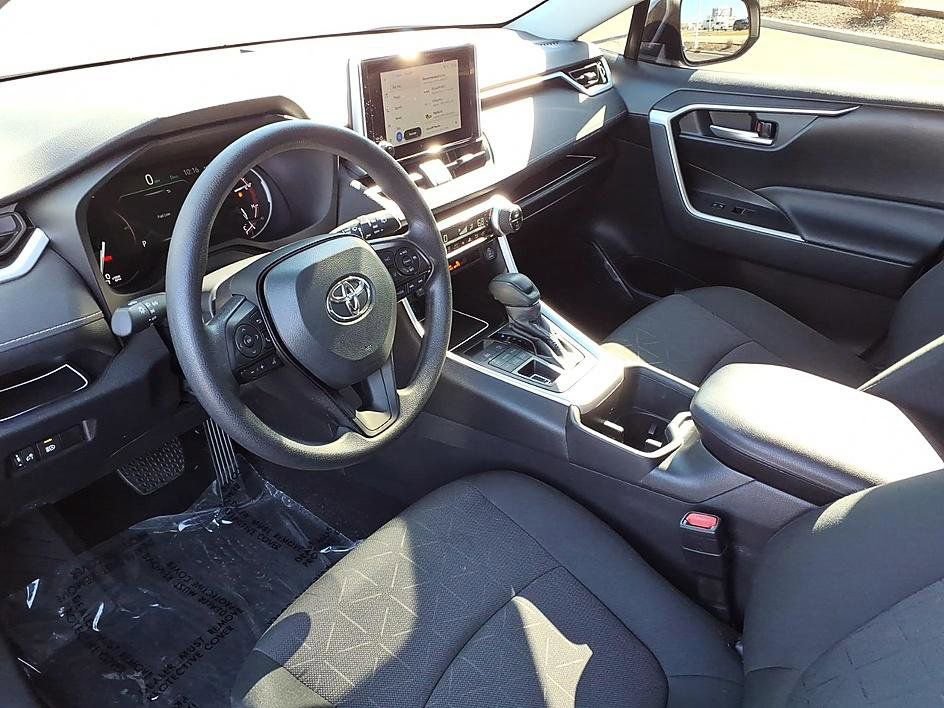 Used 2024 Toyota RAV4 XLE image 13