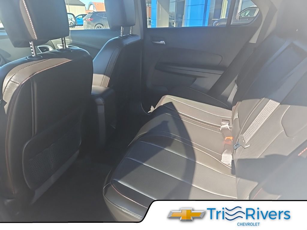 Used 2017 Chevrolet Equinox Premier w/ Enhanced Convenience Package AWD/4WD image 9