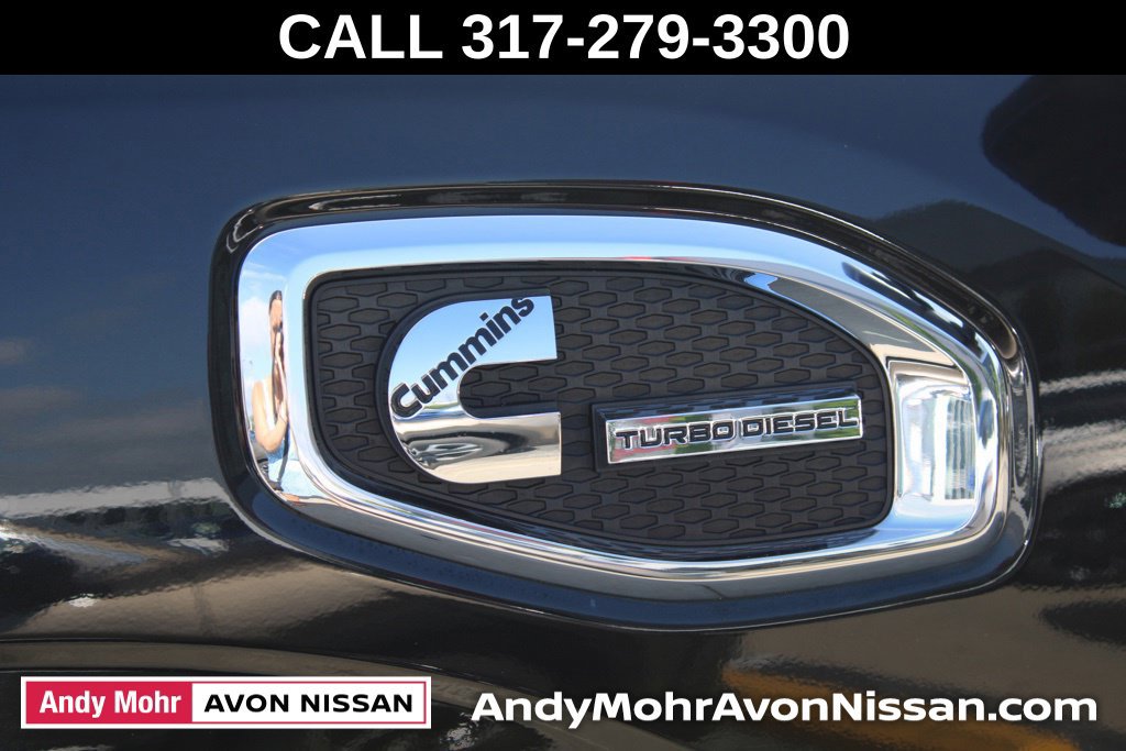 Used 2018 Nissan Titan SV AWD/4WD image 11