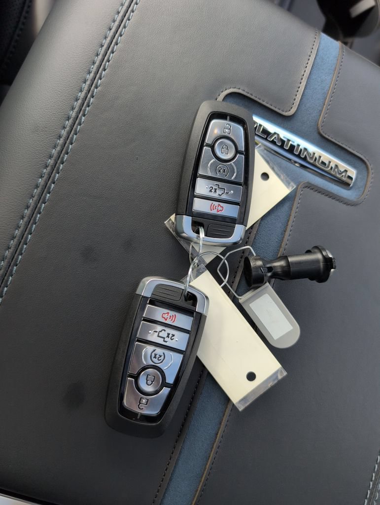 New 2026 Ford F350 Platinum w/ FX4 Off-Road Package image 35