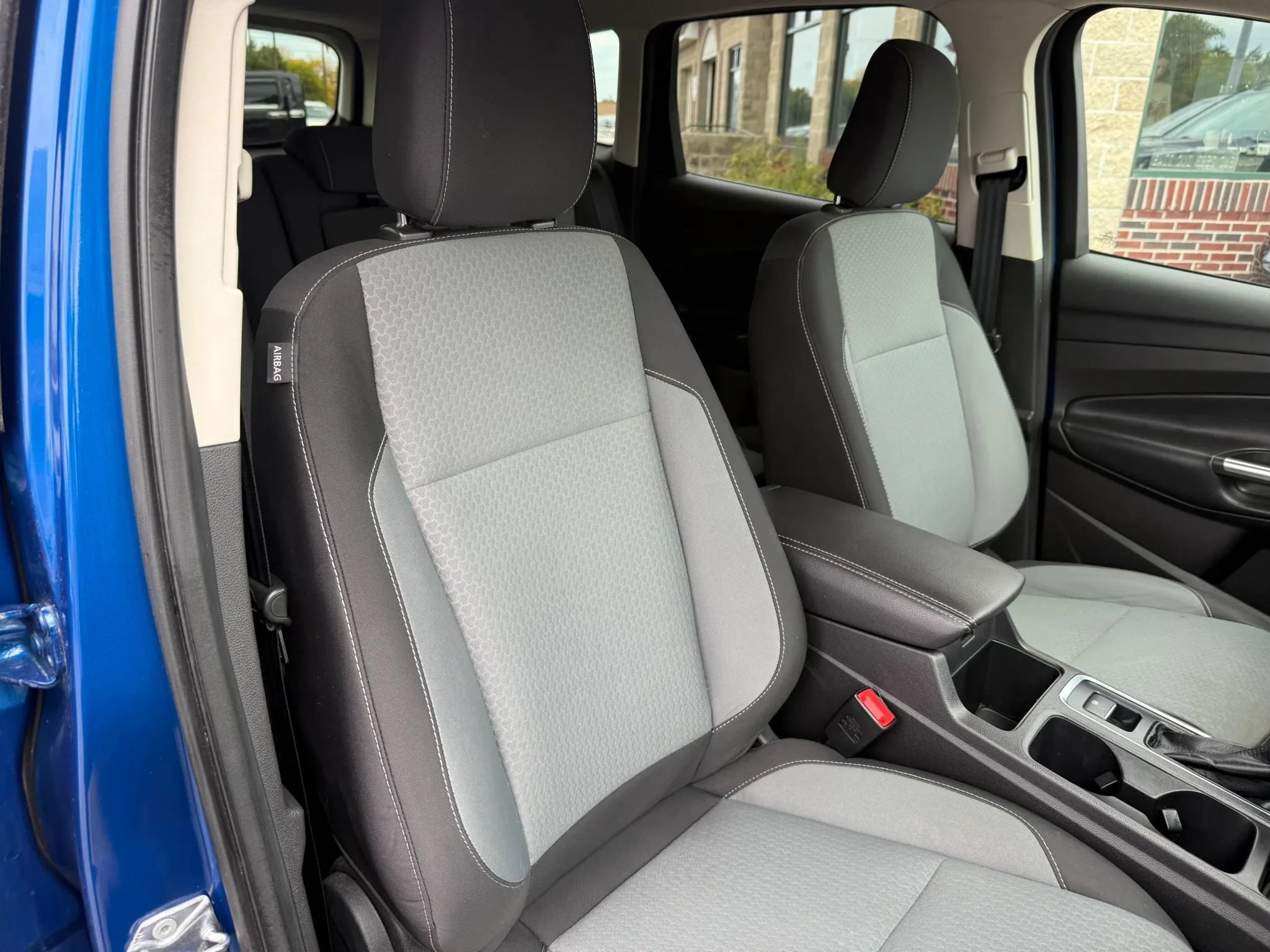Used 2019 Ford Escape SE FWD image 30