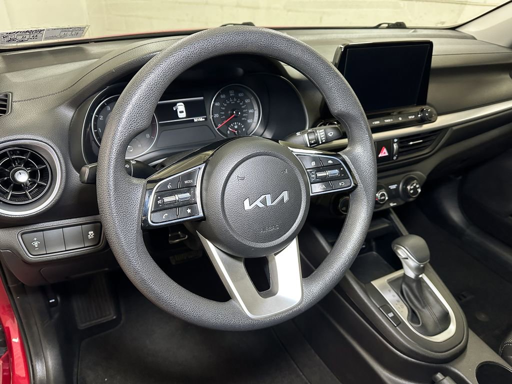 Used 2023 Kia Forte LXS image 22