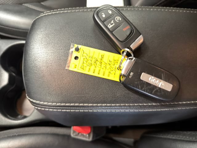 Used 2022 Jeep Cherokee Latitude Lux AWD/4WD image 26