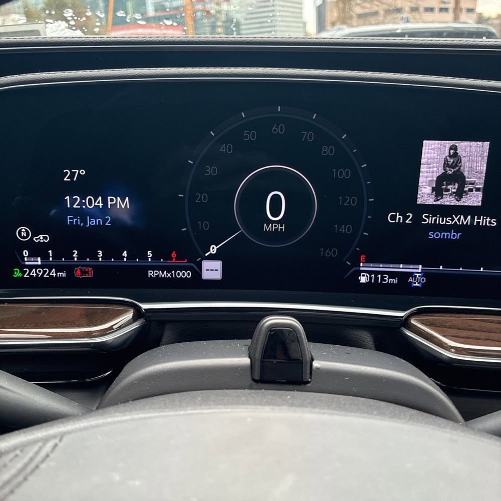 Used 2024 Cadillac Escalade Premium Luxury Platinum image 16