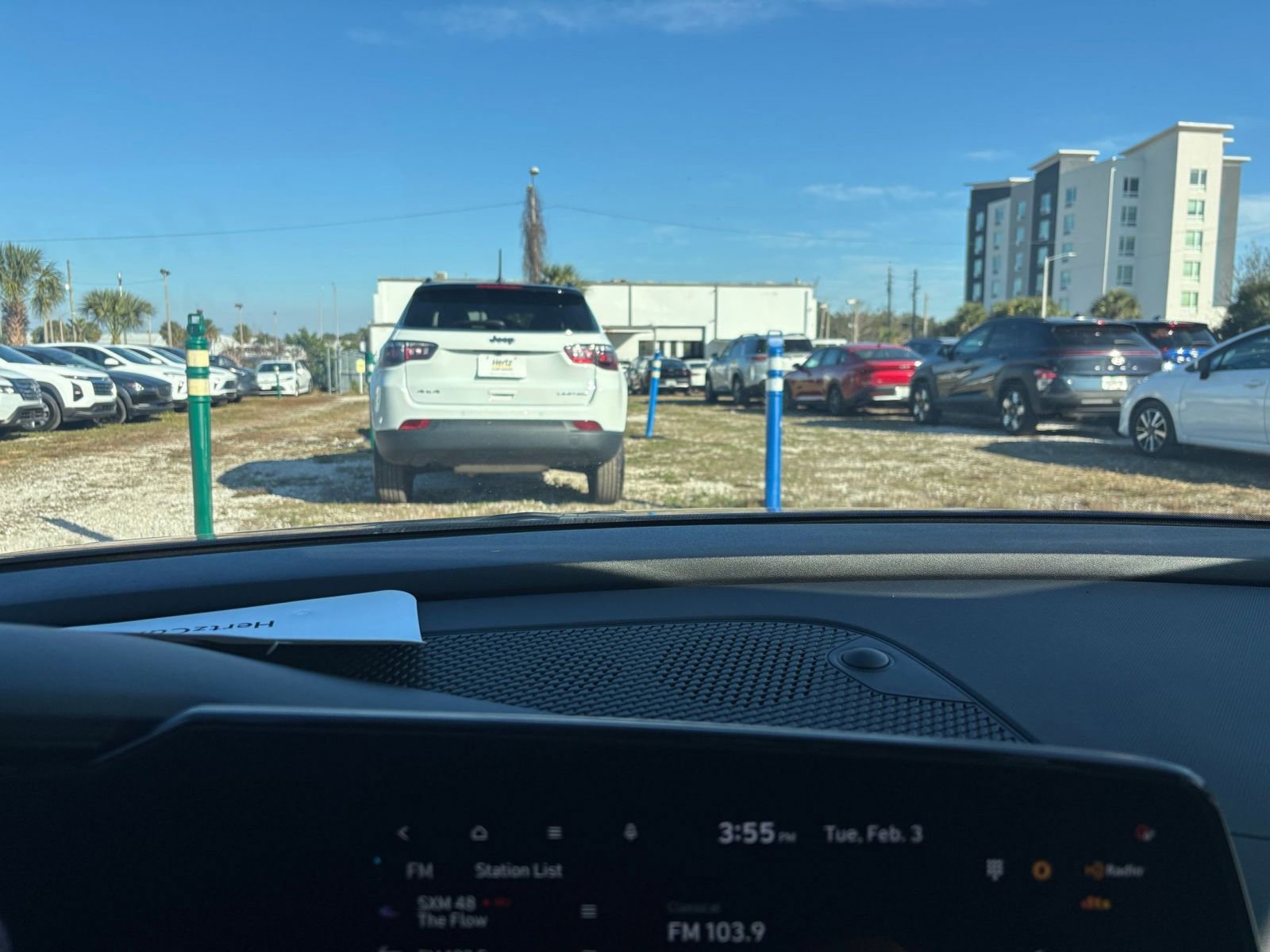 Used 2025 Hyundai Elantra Limited image 17