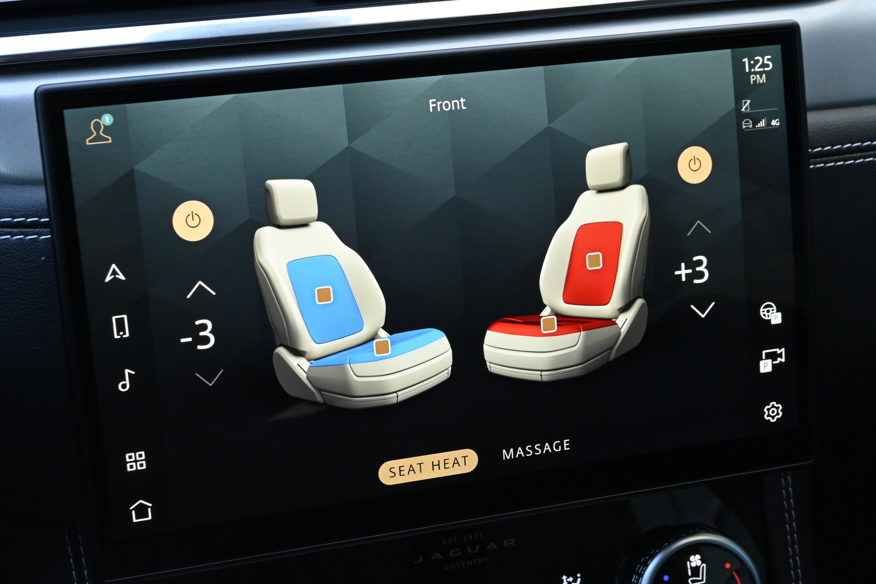 Used 2025 Jaguar F-PACE R-Dynamic S image 21