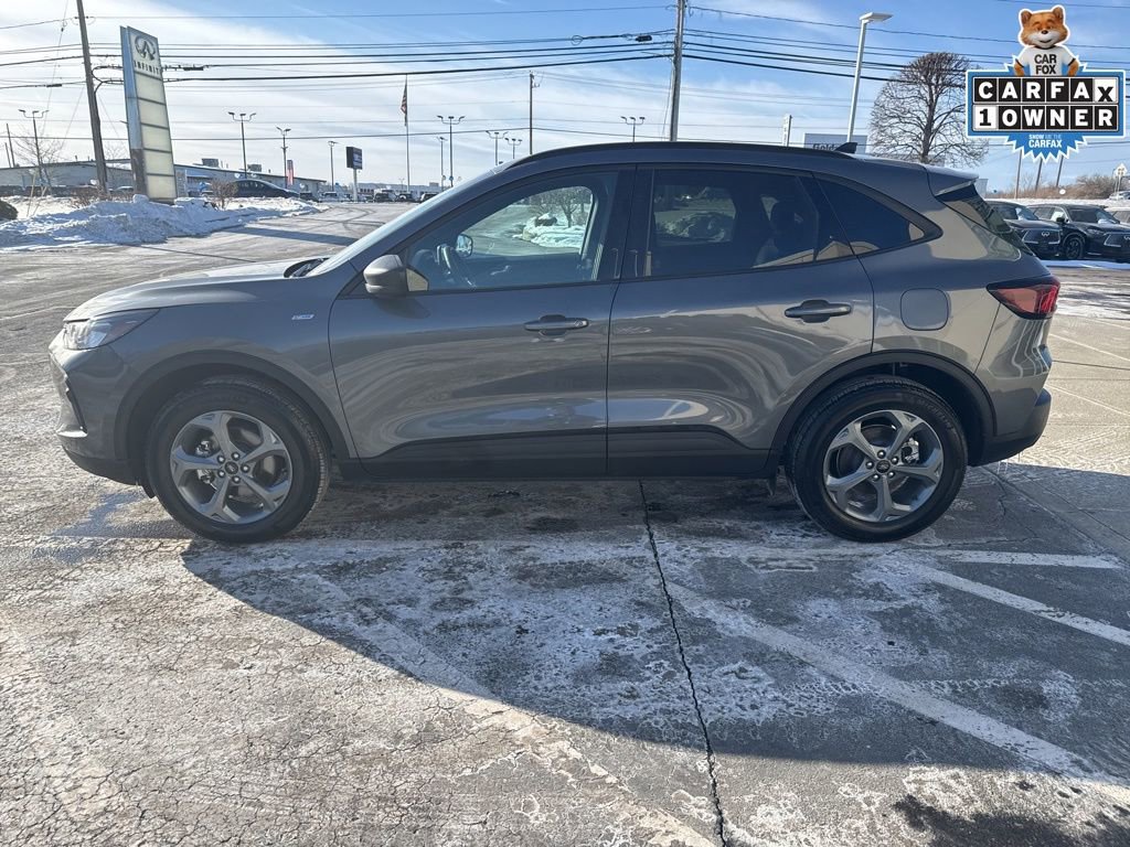 Used 2025 Ford Escape ST-Line image 6
