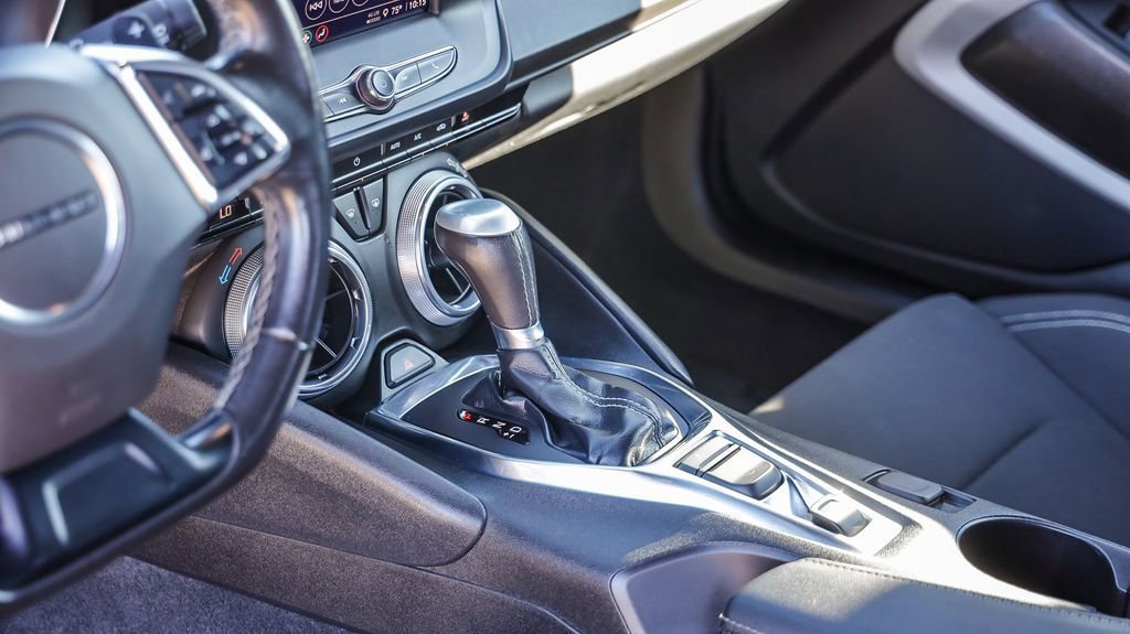 Used 2023 Chevrolet Camaro LT image 21