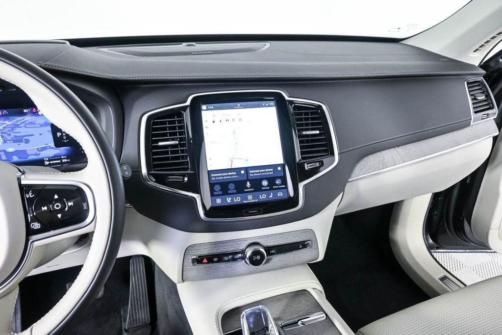 Certified 2025 Volvo XC90 T8 Ultra w/ Protection Package Premier AWD/4WD image 15