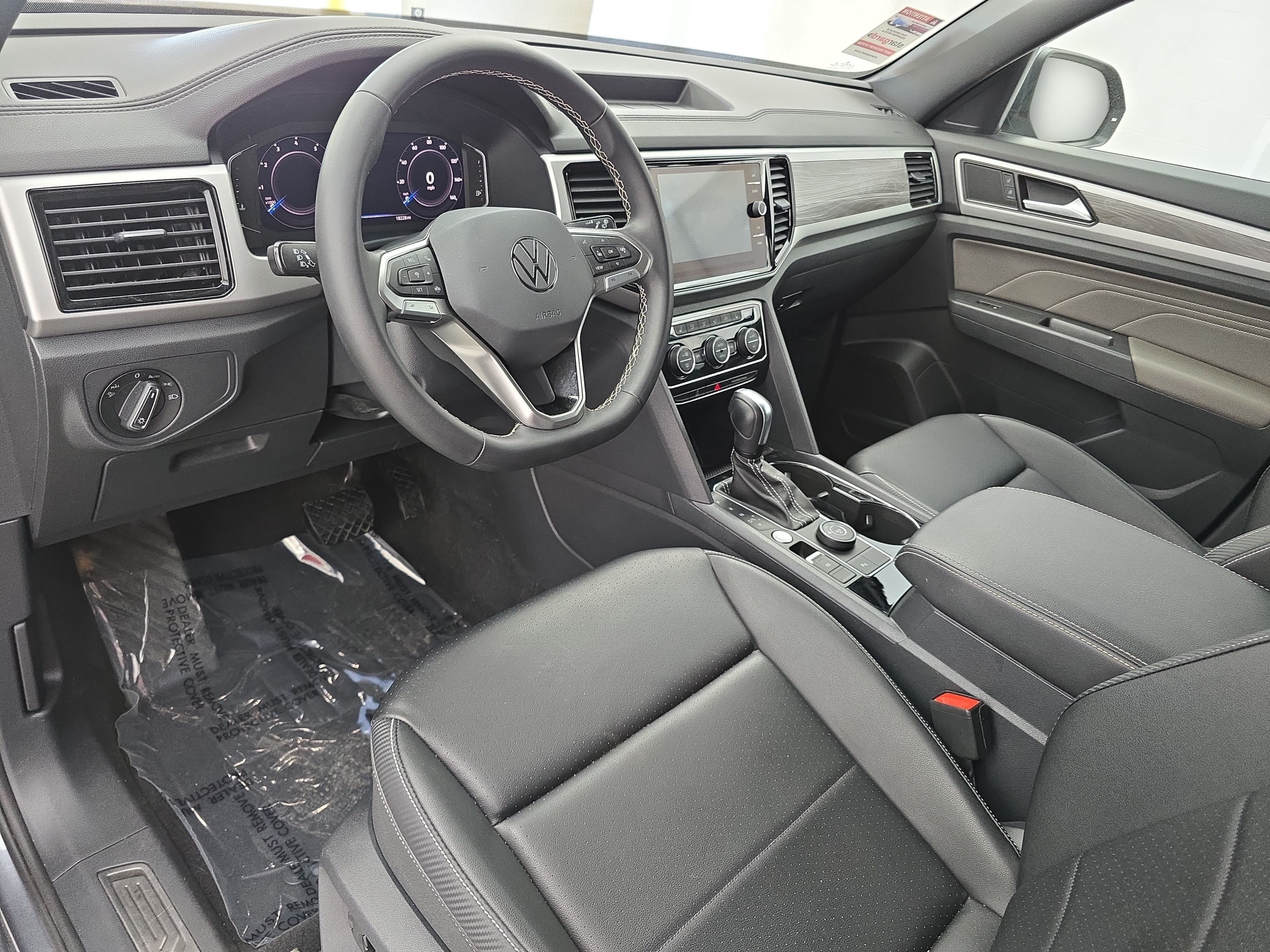 Certified 2023 Volkswagen Atlas Cross Sport SE AWD/4WD image 16