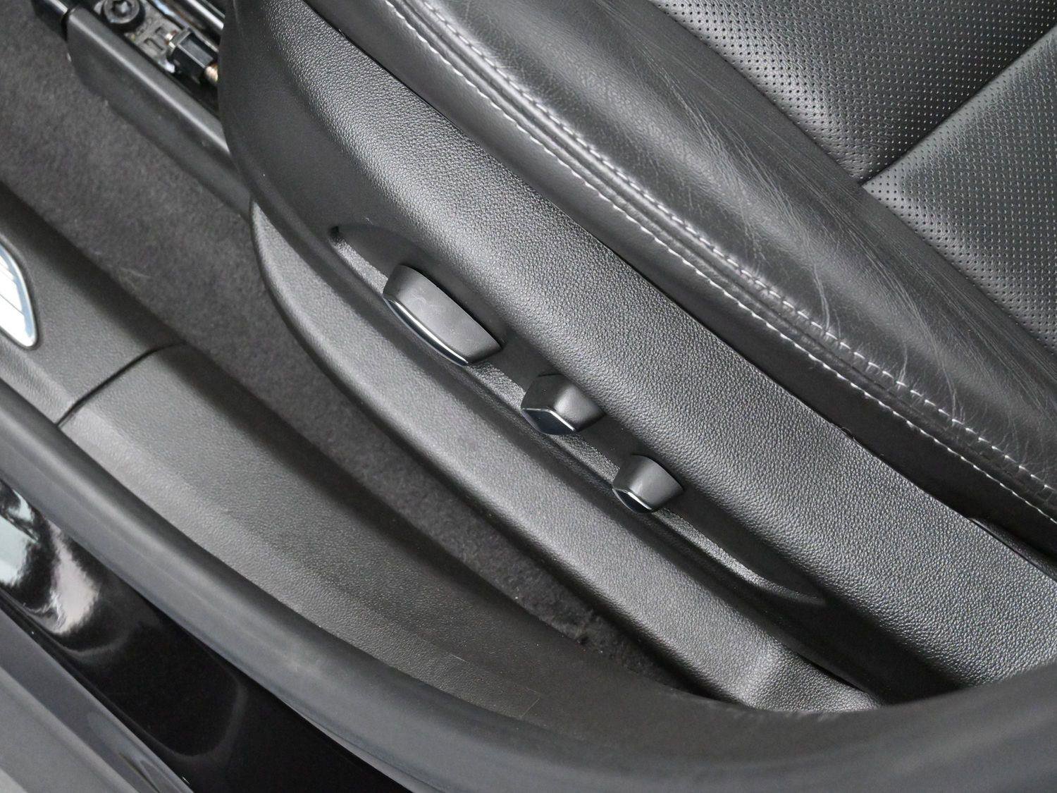 Certified 2025 Cadillac XT5 Premium Luxury image 14