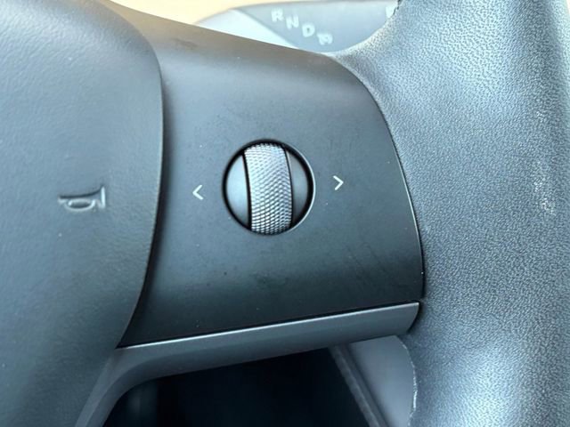 Used 2024 Tesla Model Y Long Range image 7