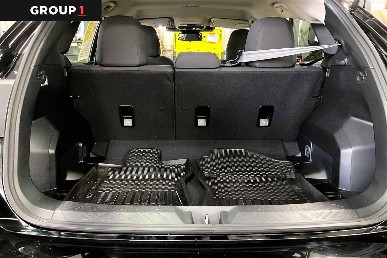 Certified 2025 Subaru Impreza 2.0i image 33