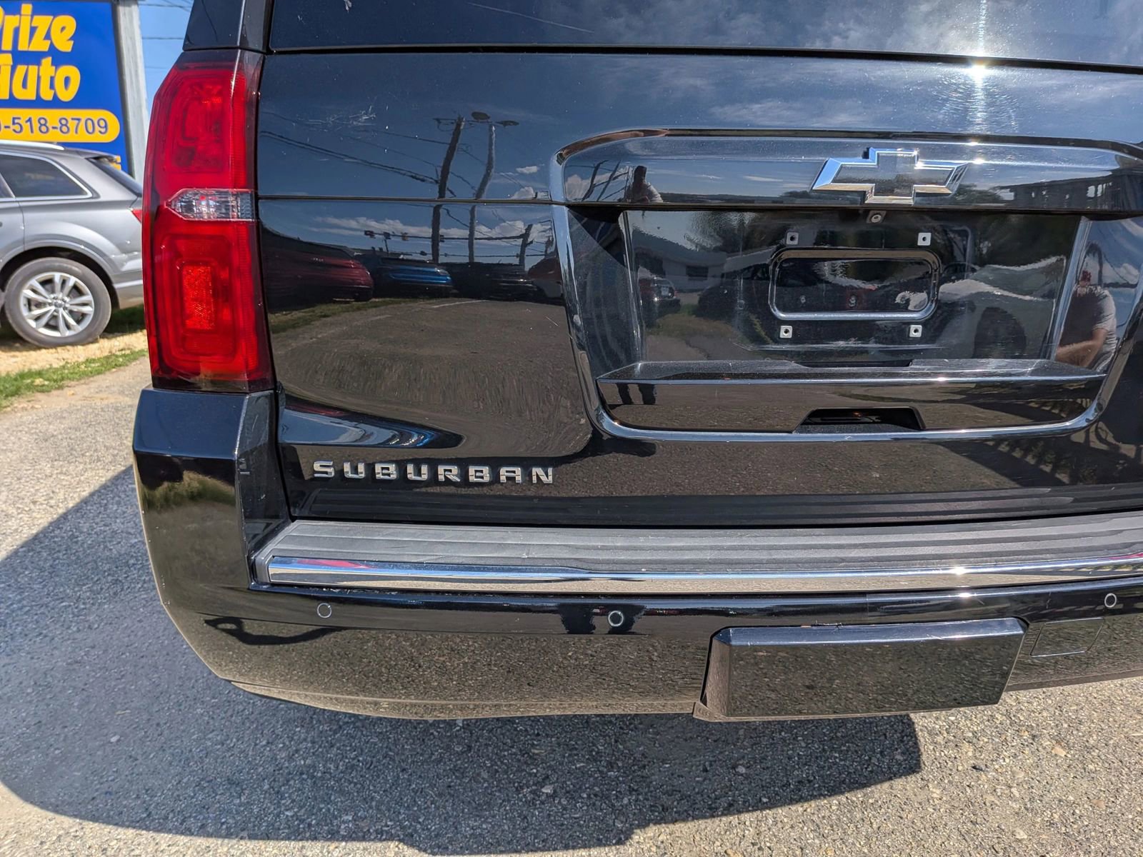 Used 2016 Chevrolet Suburban LTZ image 20