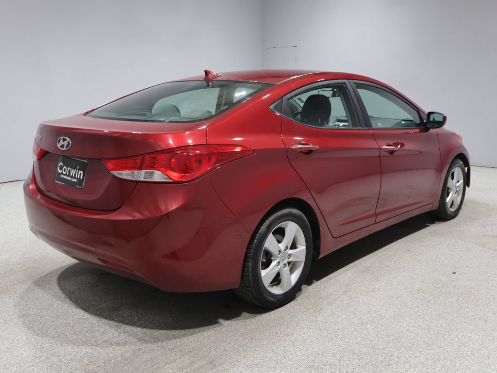 Used 2013 Hyundai Elantra GLS w/ Preferred Pkg FWD video 2
