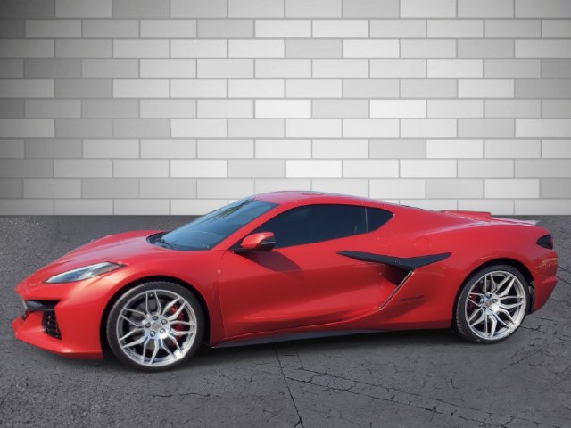 Used 2024 Chevrolet Corvette Z06 w/ Battery Protection Package RWD image 2