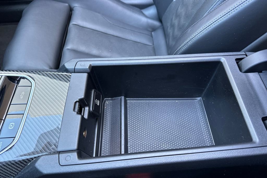 Used 2023 BMW M4 xDrive Competition w/ M Carbon Exterior Package AWD/4WD image 27