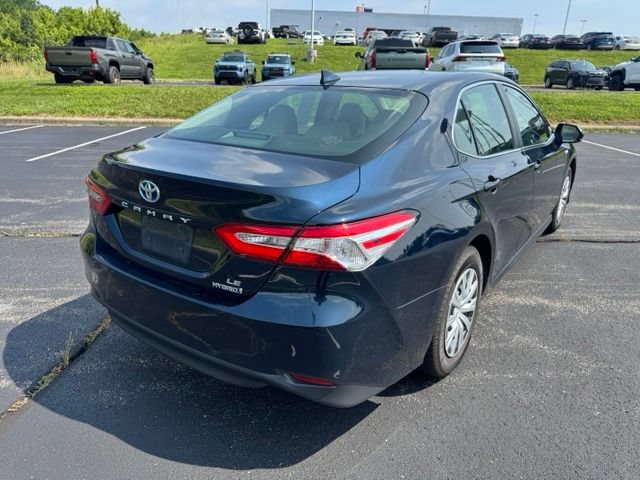 Used 2019 Toyota Camry LE FWD image 3