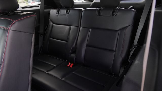 Used 2025 Ford Explorer ST-Line w/ ST-Line Street Pack AWD/4WD image 14