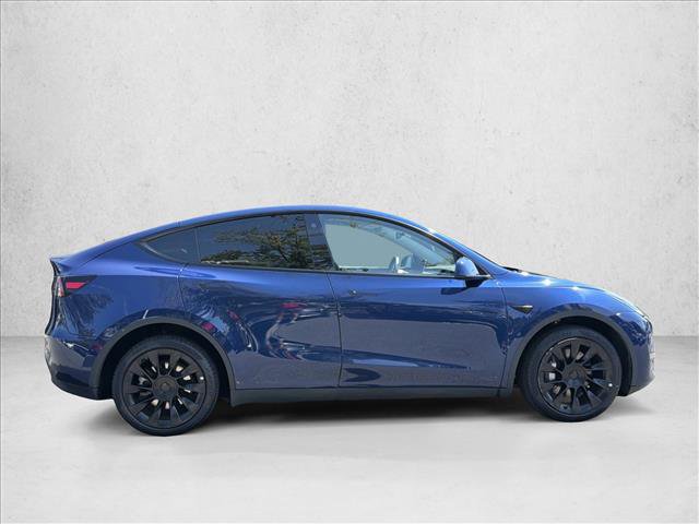 Used 2023 Tesla Model Y Long Range AWD/4WD video 4