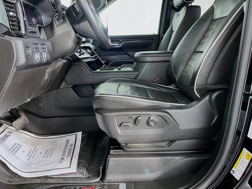 Used 2024 GMC Sierra 2500 AT4X AWD/4WD image 28