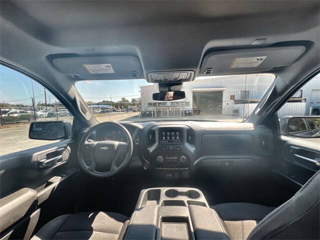 Used 2024 Chevrolet Silverado 1500 Custom RWD image 18