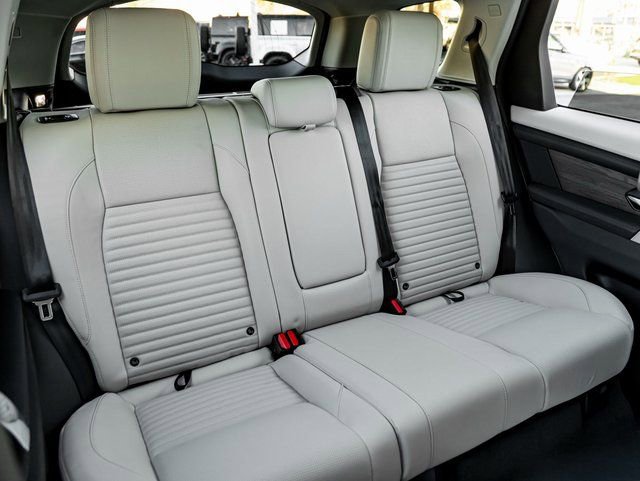 New 2025 Land Rover Discovery Sport S image 24