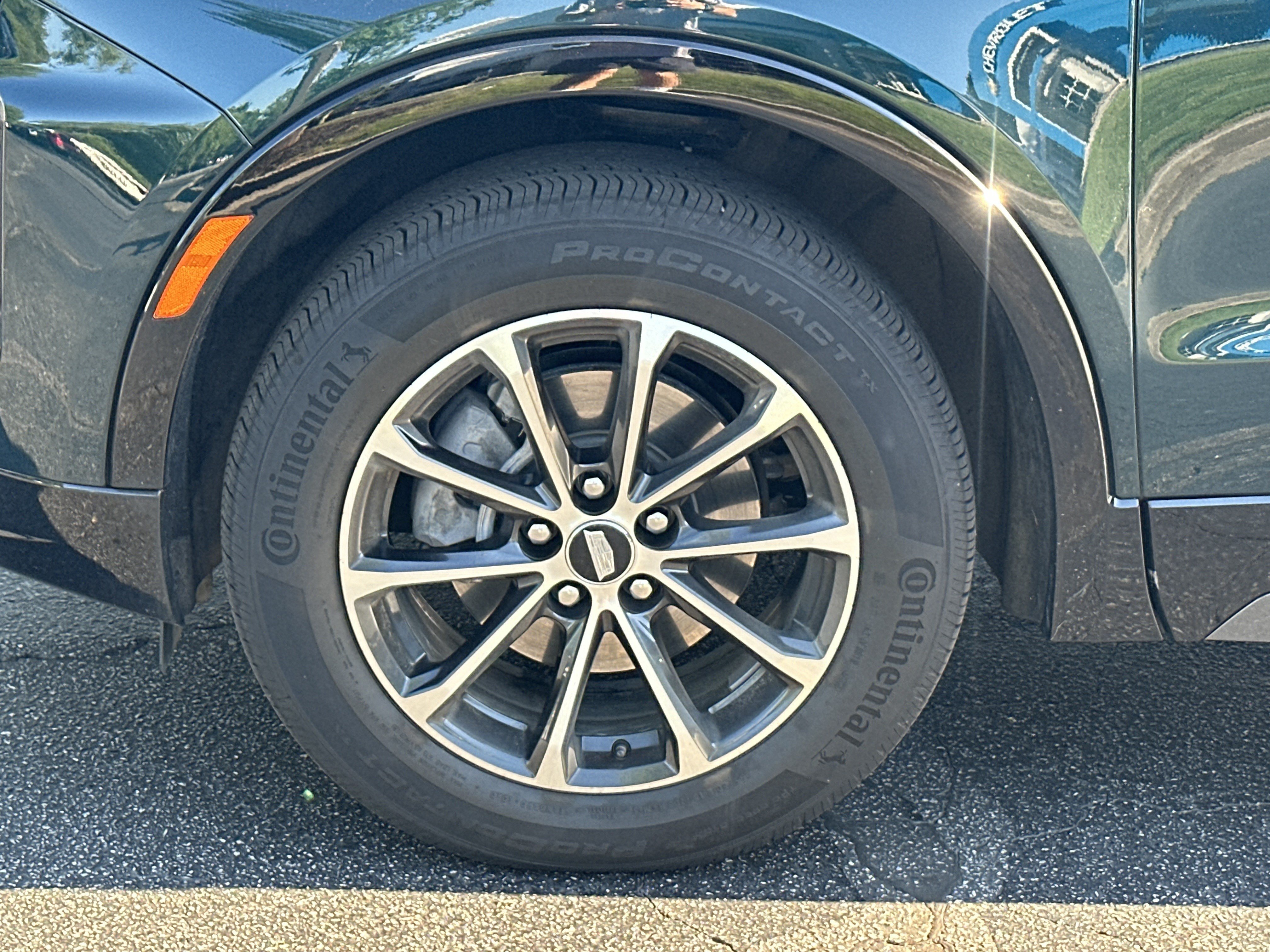Used 2024 Cadillac XT4 Sport w/ Active Safety Package AWD/4WD image 12