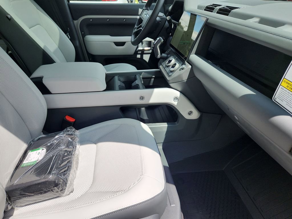 New 2026 Land Rover Defender 130 S AWD/4WD image 3
