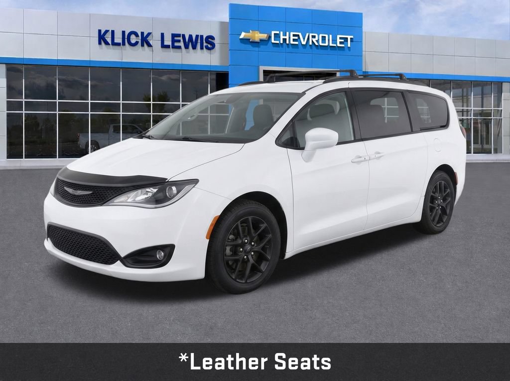 Used 2018 Chrysler Pacifica Touring-L Plus w/ S Appearance Package FWD video 3