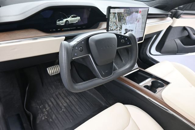 Used 2022 Tesla Model S image 70