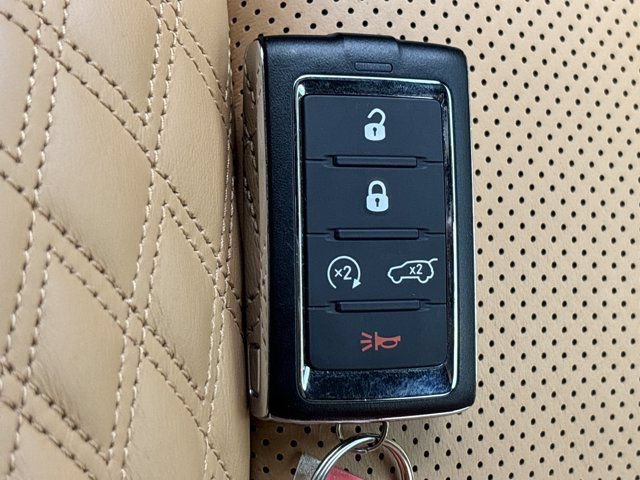 Used 2024 Jeep Grand Cherokee L Summit AWD/4WD image 46