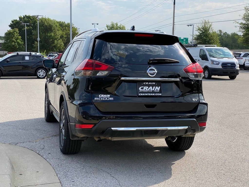 Used 2020 Nissan Rogue SV w/ Premium Package FWD image 5
