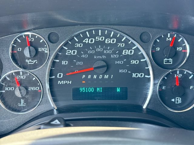 Used 2022 Chevrolet Express 2500 LT RWD image 15