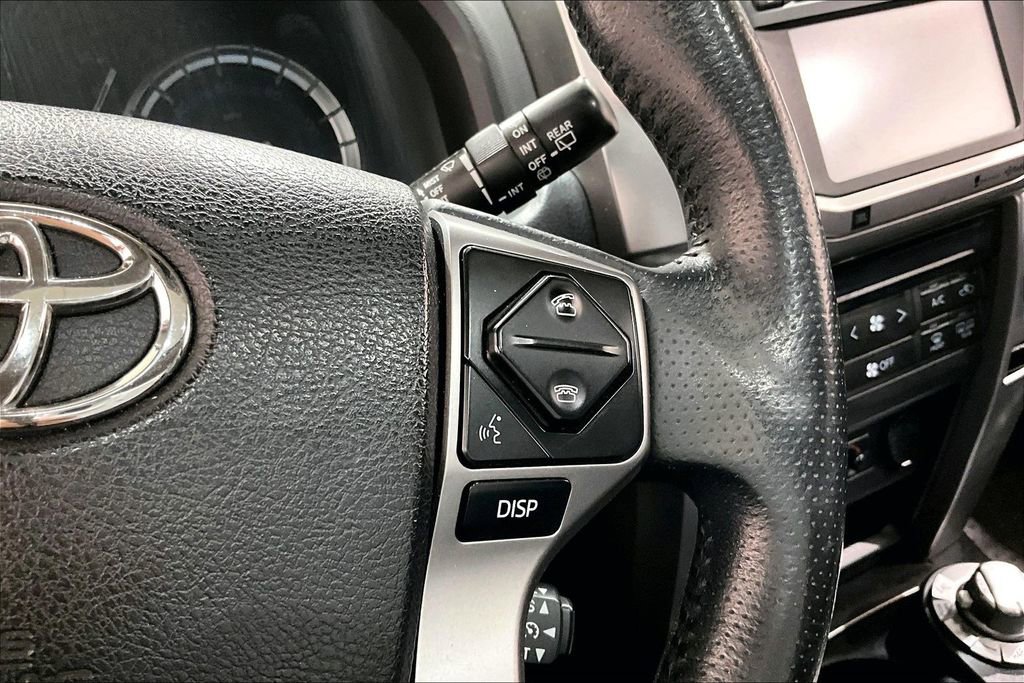 Used 2015 Toyota 4Runner Limited AWD/4WD image 18