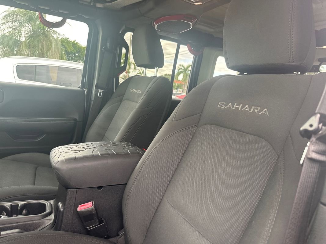 Used 2020 Jeep Wrangler Unlimited Sahara image 20