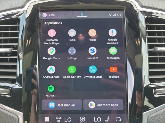 Used 2024 Volvo XC90 B5 Plus AWD/4WD image 19