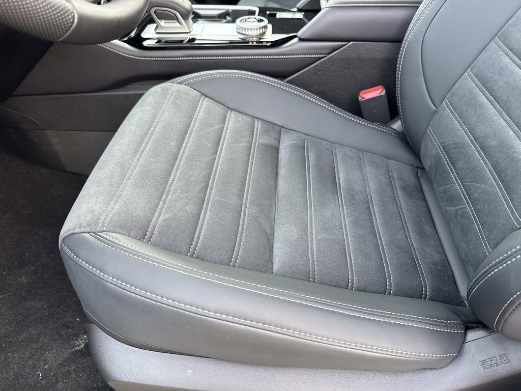 New 2026 Mitsubishi Outlander SE image 24