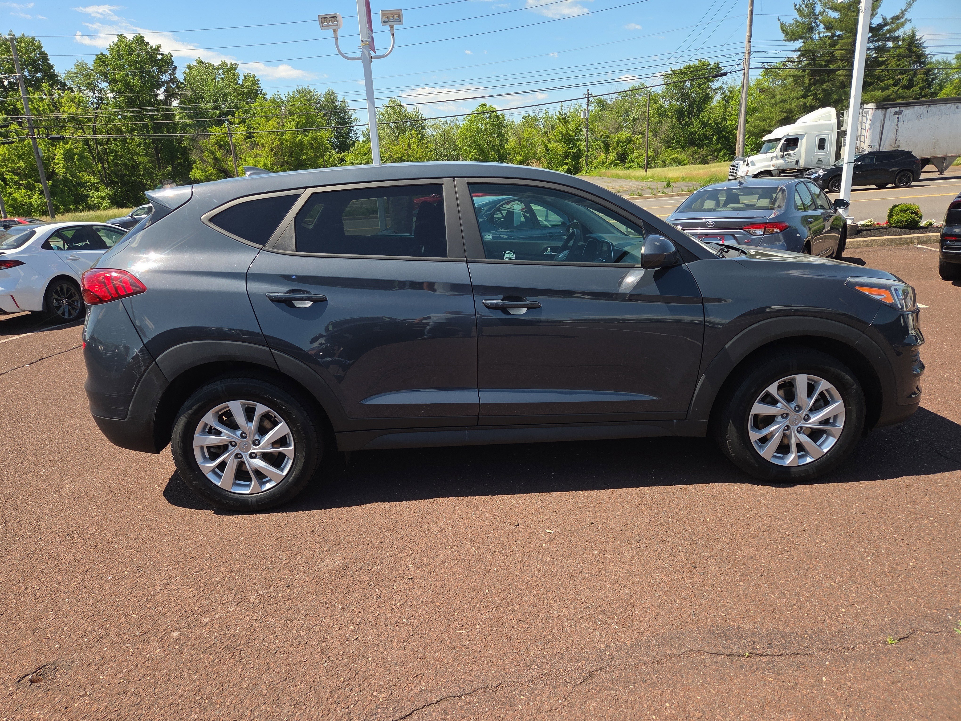 Used 2019 Hyundai Tucson SE AWD/4WD image 2