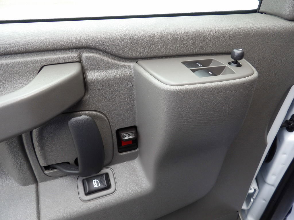 Used 2023 Chevrolet Express 2500 Extended w/ Driver Convenience Package RWD image 15